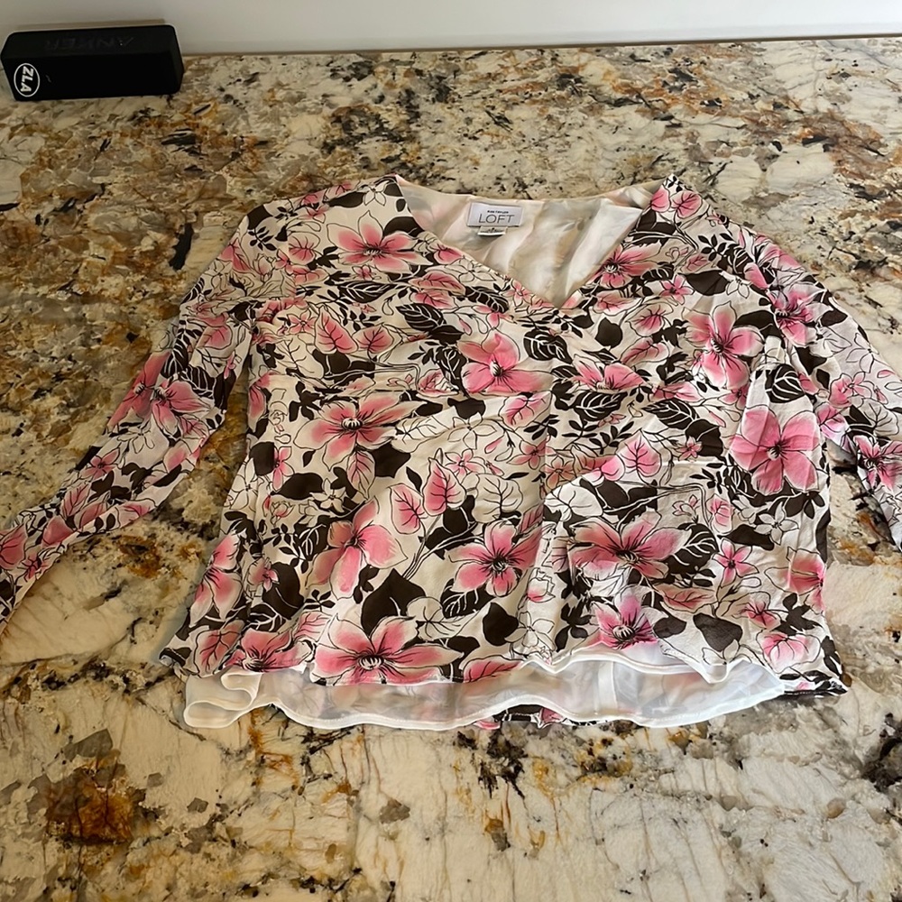 Floral loft women’s top